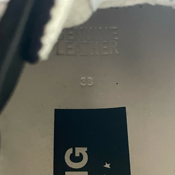 Golden Goose Women's Running Sole Athletic Sneaker Black With Silver Star Sz 38 - Picture 10 of 15